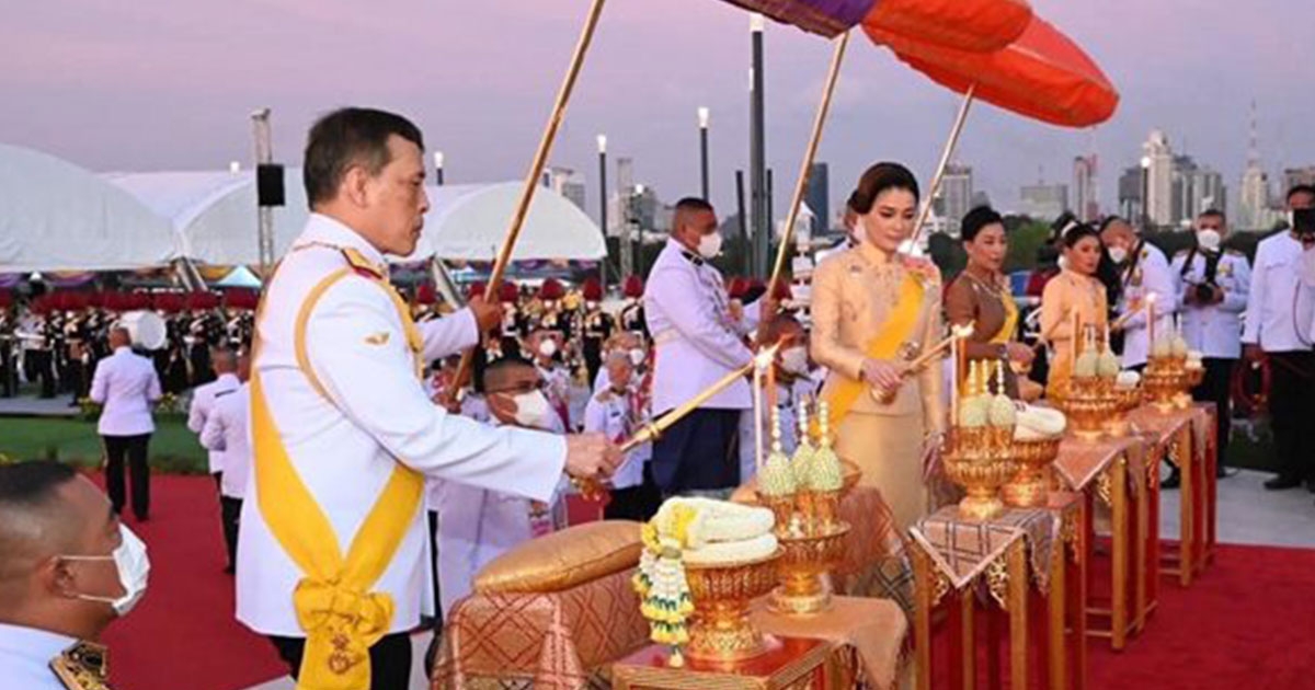 ในหลวง - พระราชินี เสด็จฯ ทรงเปิดพระบรมราชานุสาวรีย์ รัชกาลที่ 9 ณ อุทยานเฉลิมพระเกียรติ